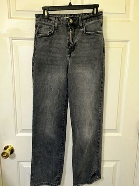 Forever 21 Women's Straight Leg Jeans in Washed Black